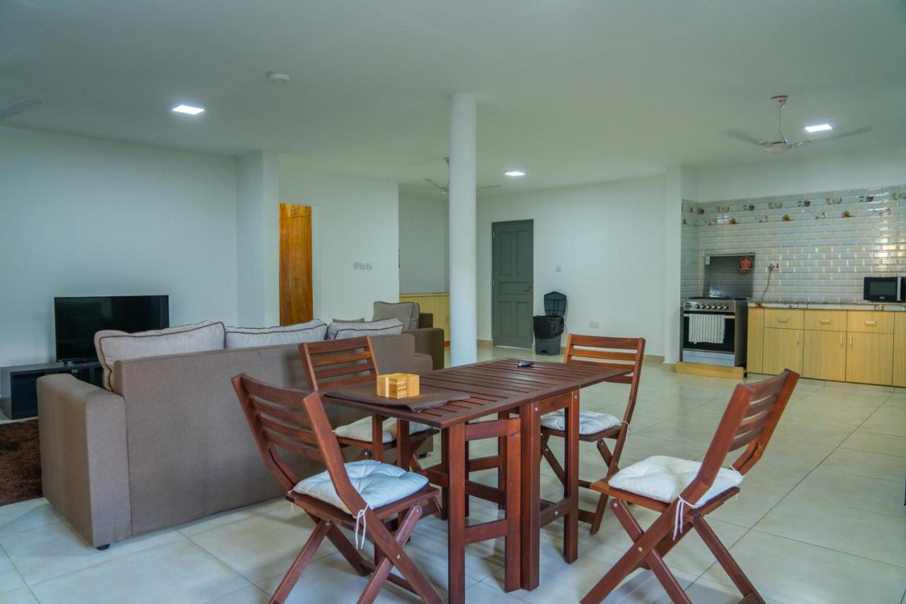 E&E Self Catering Hotel Beau Vallon  Eksteriør billede