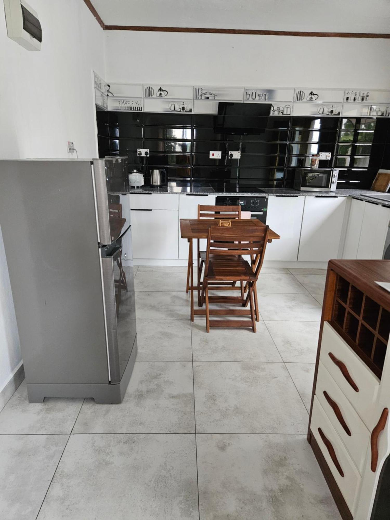 E&E Self Catering Hotel Beau Vallon  Eksteriør billede